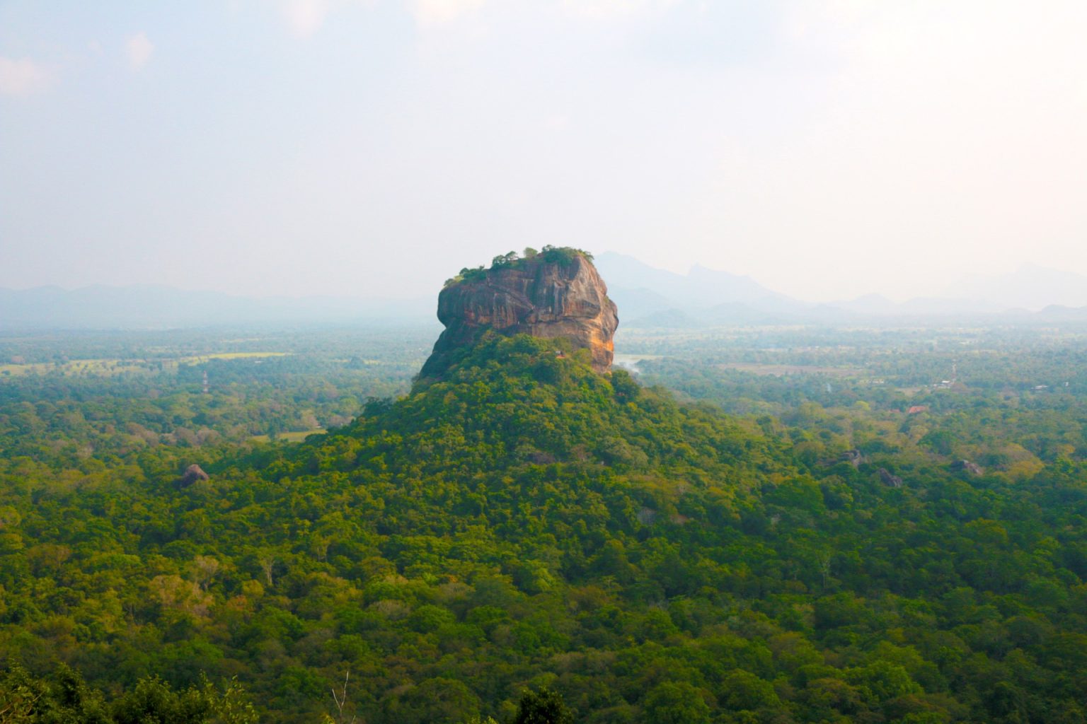 sigiriya-3987508_1920